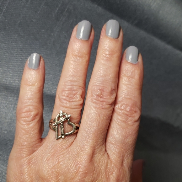 Sterling 925 silver handcrafted heart/cross ring - Picture 1 of 4